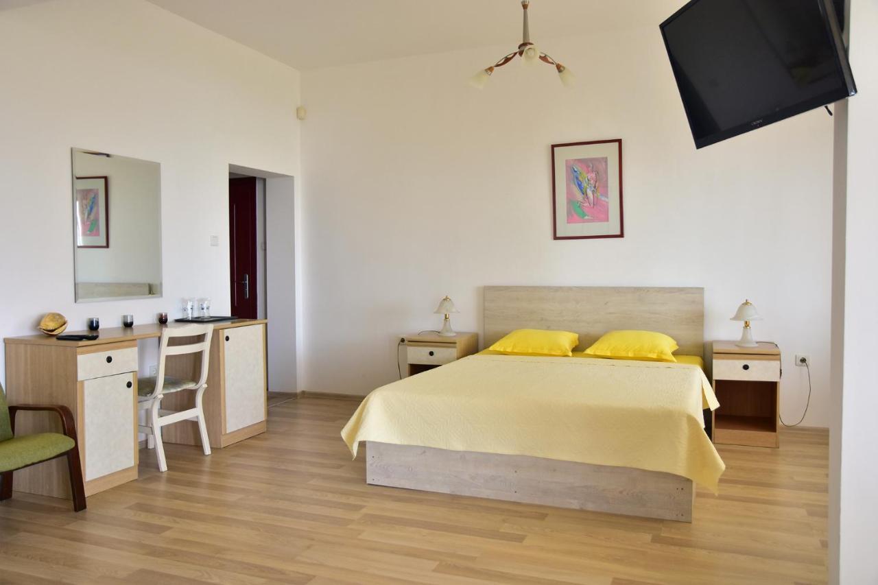 Guest Rooms Sea View Balçık Dış mekan fotoğraf
