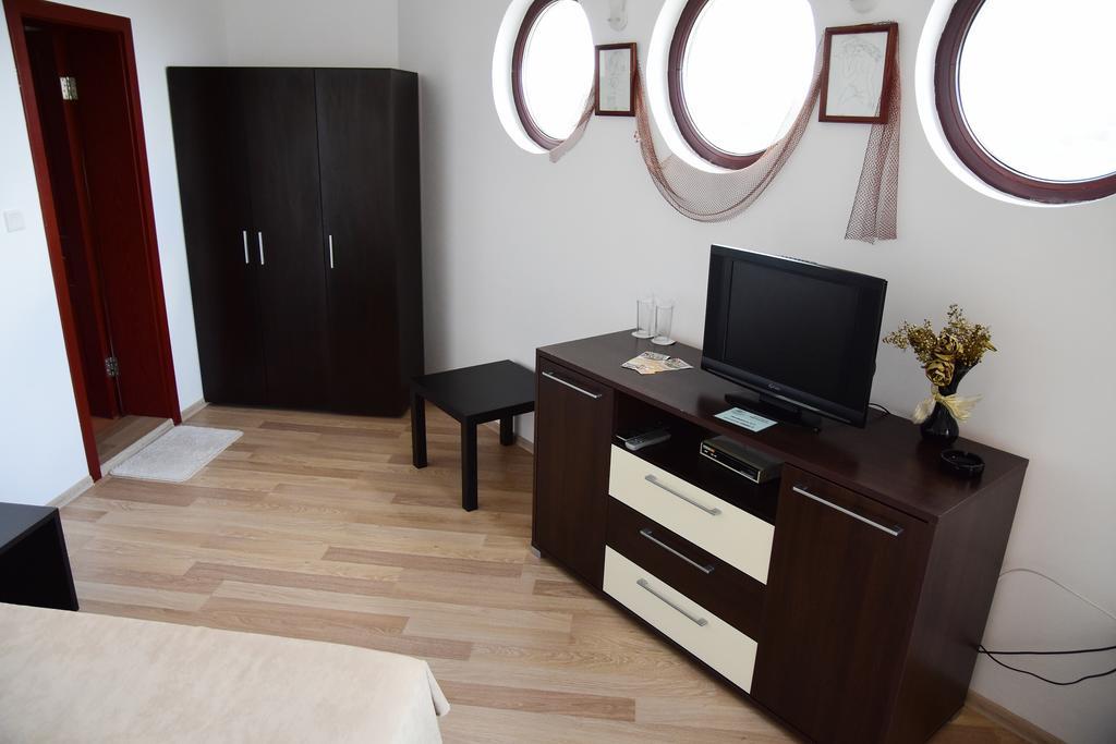Guest Rooms Sea View Balçık Dış mekan fotoğraf