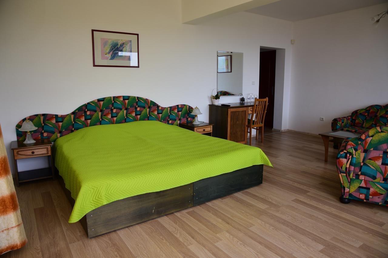 Guest Rooms Sea View Balçık Dış mekan fotoğraf