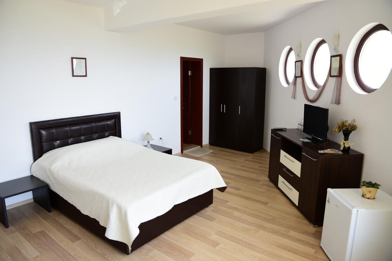 Guest Rooms Sea View Balçık Dış mekan fotoğraf